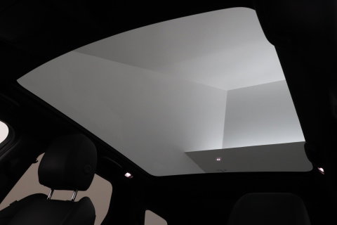 Land Rover Discovery Sport P300e 1.5 S | Panoramadak | 360° Camera | Meridian | Trekhaak | Leder | Stoelverwarming V+A