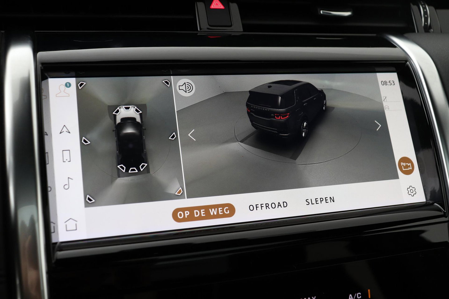 Land Rover Discovery Sport P300e 1.5 S | Panoramadak | 360° Camera | Meridian | Trekhaak | Leder | Stoelverwarming V+A