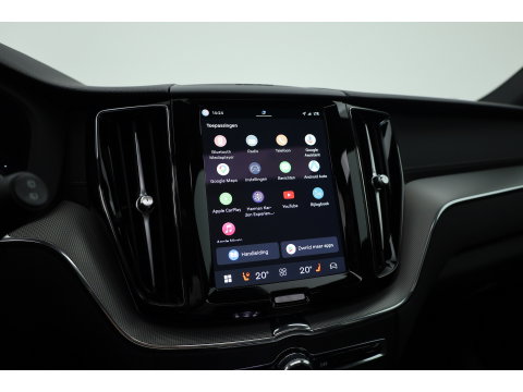 Volvo XC60 2.0 T8 Plug-in hybrid AWD Ultra Black Edition | Pano | HUD | 360Cam | Trekhaak | Harman & Kardon Audio |