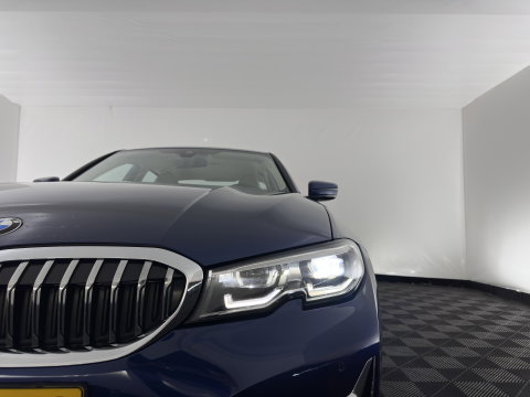 BMW 3-serie 320d High Executive Edition *LEATHER | FULL-LED | HEATED-COMFORTSEATS | DIGI-COCKPIT | NAVI-FULLMAP | AMBIENT-LIGHT | ECC | PDC | CRUISE | 17''ALU*