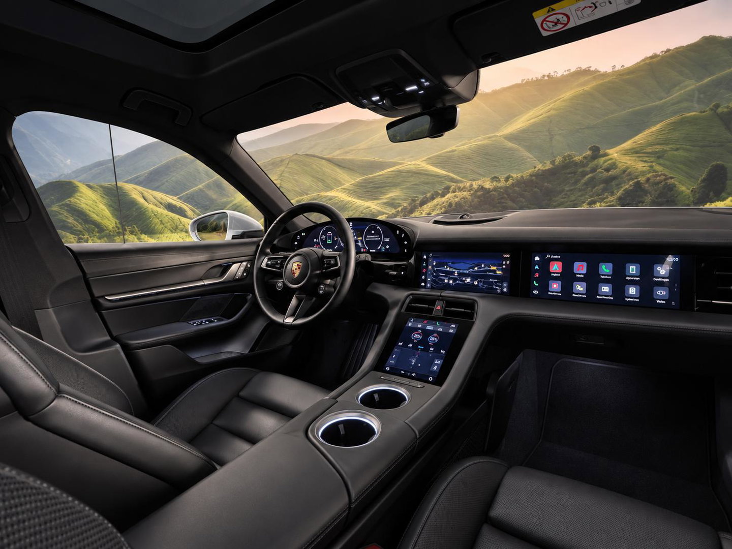 Porsche Taycan Sport Turismo Black Edition 105 kWh luchtvering l Pano l Massage l bijrijders scherm