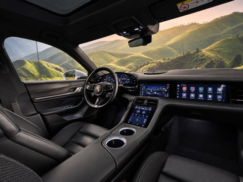 Porsche Taycan Sport Turismo Black Edition 105 kWh luchtvering l Pano l Massage l bijrijders scherm