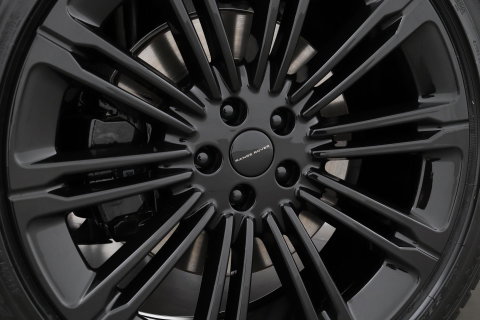 Land Rover Range Rover P550e Autobiography | Meridian Signature | 23 Inch | Luchtvering | Panoramadak | ClearSight | 360° Camera | Ventilatie+Massage | Trekhaak