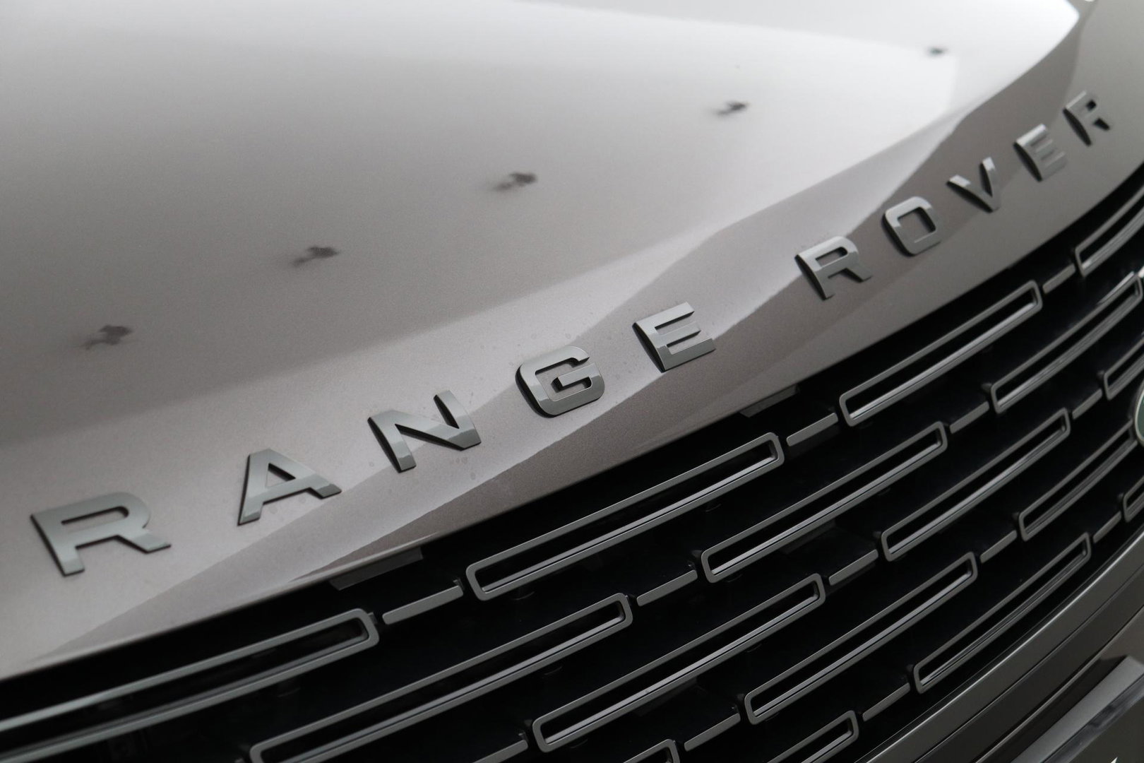 Land Rover Range Rover P550e Autobiography | Meridian Signature | 23 Inch | Luchtvering | Panoramadak | ClearSight | 360° Camera | Ventilatie+Massage | Trekhaak