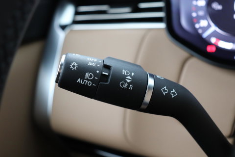 Land Rover Range Rover P550e Autobiography | Meridian Signature | 23 Inch | Luchtvering | Panoramadak | ClearSight | 360° Camera | Ventilatie+Massage | Trekhaak