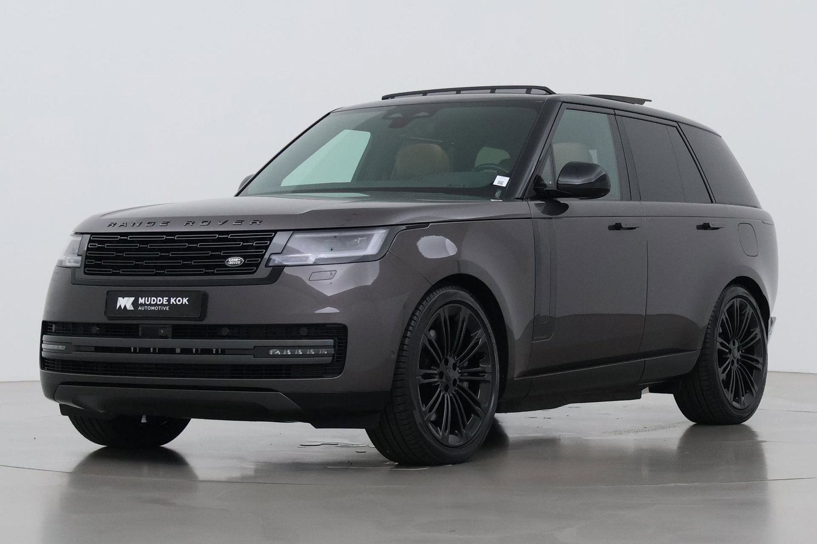 Land Rover Range Rover P550e Autobiography | Meridian Signature | 23 Inch | Luchtvering | Panoramadak | ClearSight | 360° Camera | Ventilatie+Massage | Trekhaak