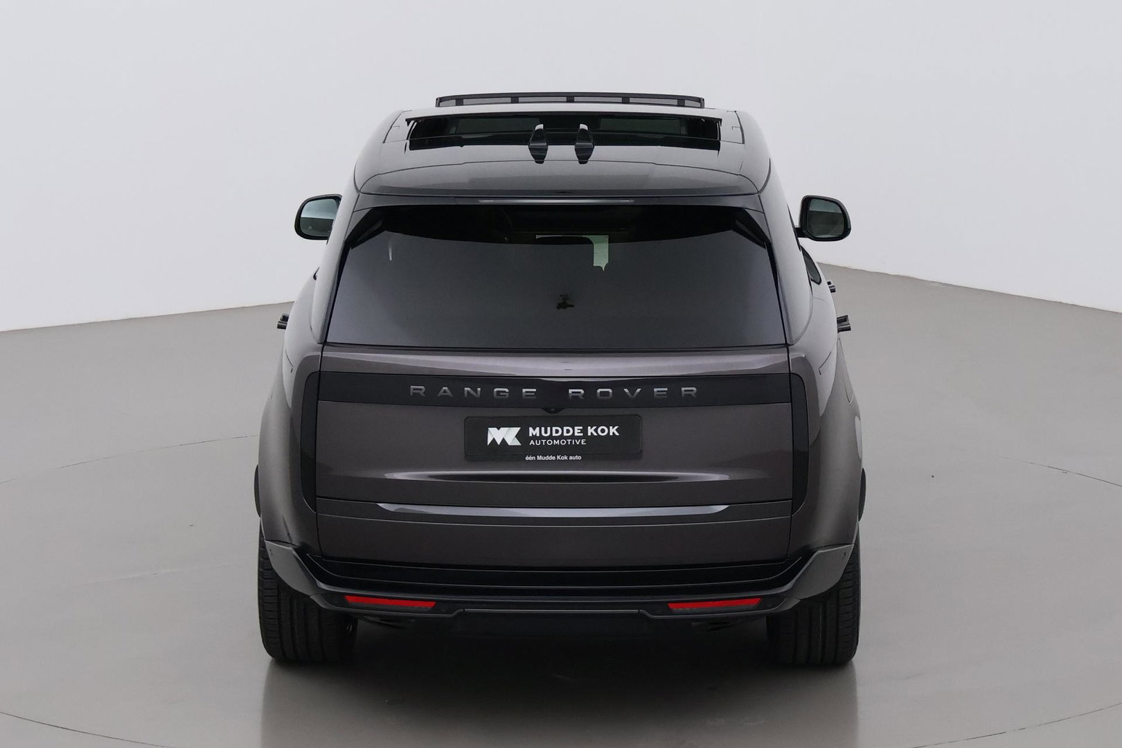 Land Rover Range Rover P550e Autobiography | Meridian Signature | 23 Inch | Luchtvering | Panoramadak | ClearSight | 360° Camera | Ventilatie+Massage | Trekhaak