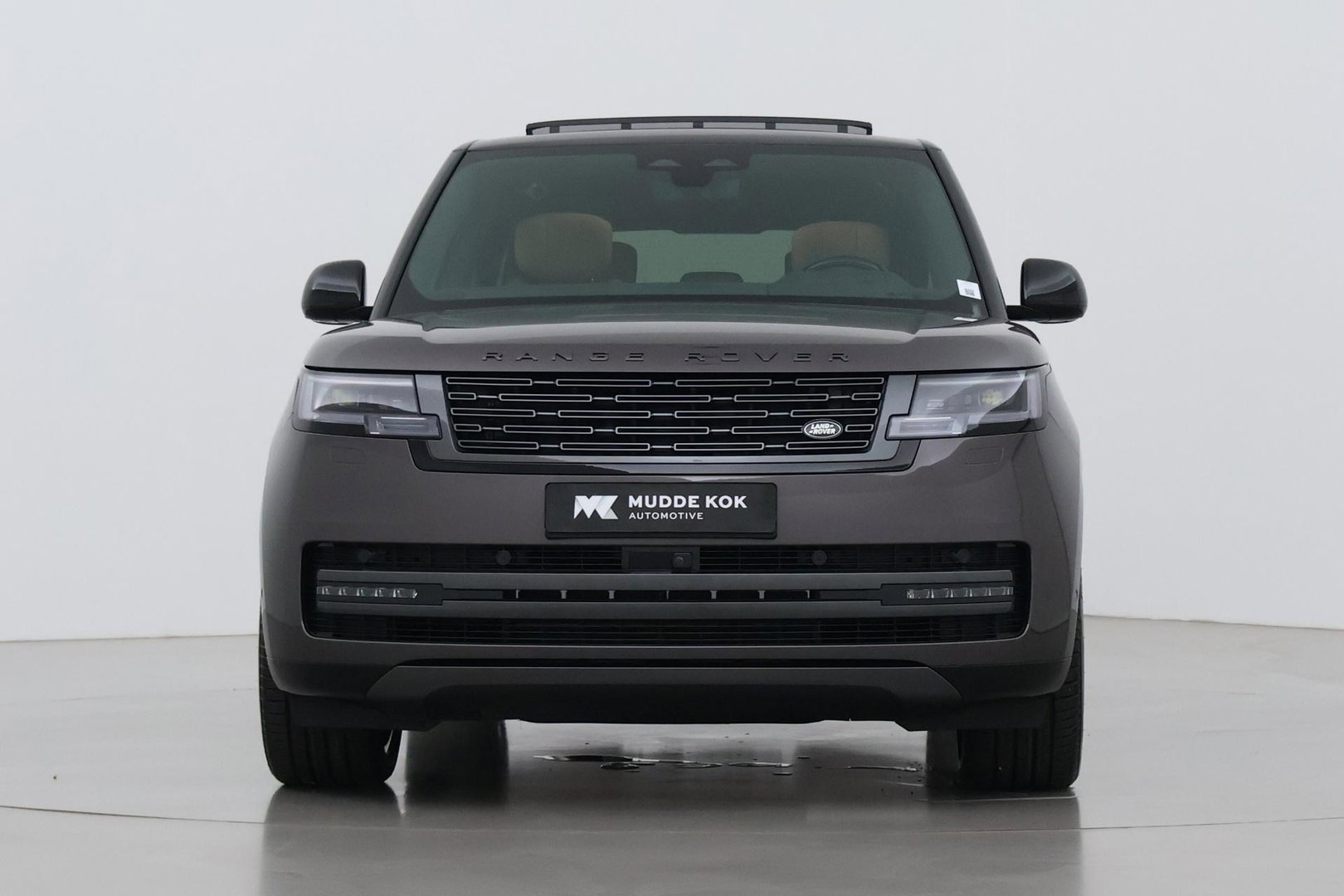 Land Rover Range Rover P550e Autobiography | Meridian Signature | 23 Inch | Luchtvering | Panoramadak | ClearSight | 360° Camera | Ventilatie+Massage | Trekhaak