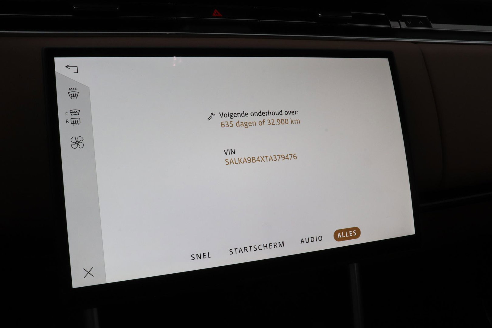 Land Rover Range Rover P550e Autobiography | Meridian Signature | 23 Inch | Luchtvering | Panoramadak | ClearSight | 360° Camera | Ventilatie+Massage | Trekhaak