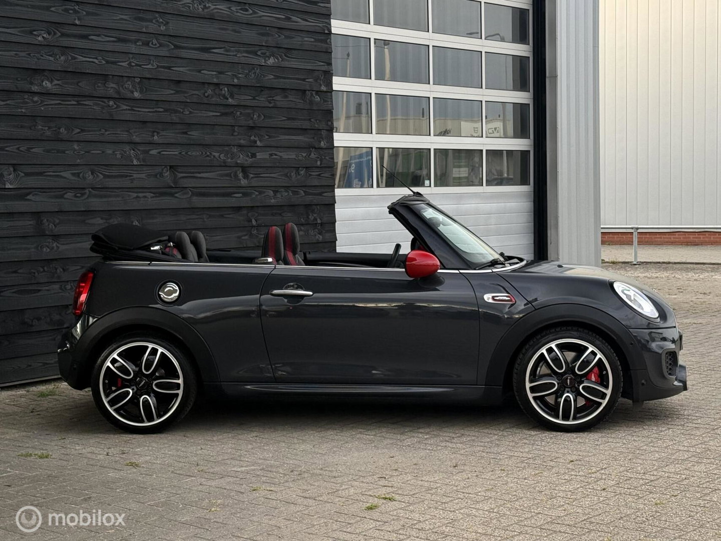 MINI Cooper Cabrio 2.0 John Works Chili | Automaat | LED