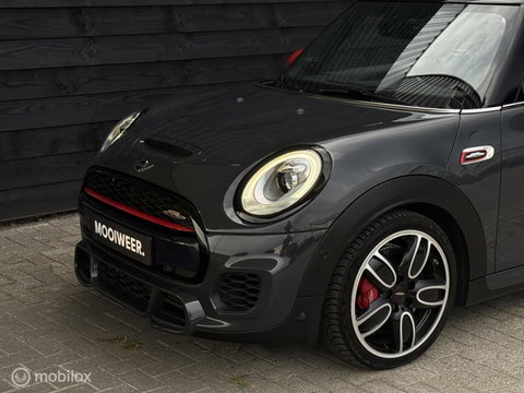 MINI Cooper Cabrio 2.0 John Works Chili | Automaat | LED