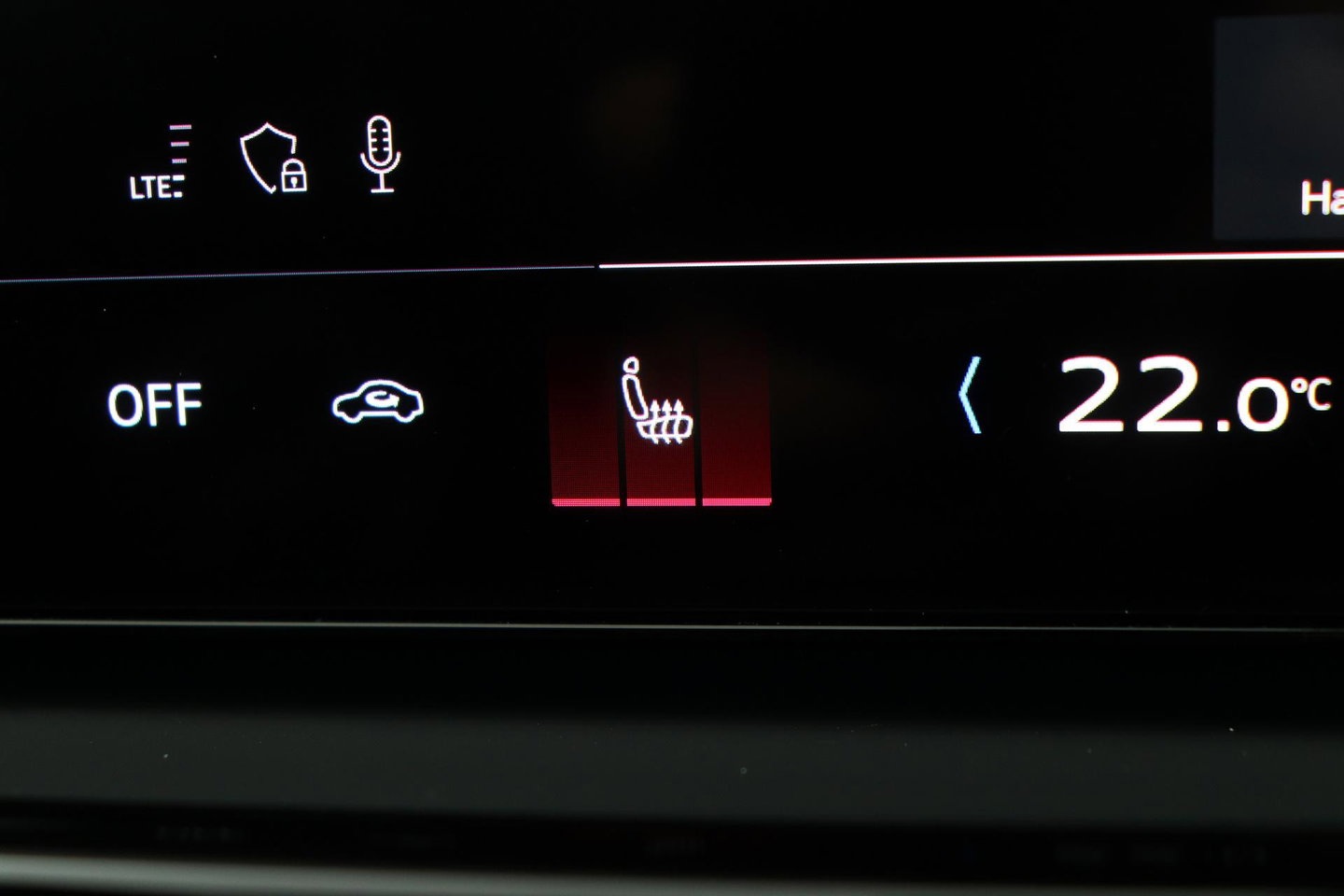 Audi A5 2.0 TFSI quattro S edition | Black-optiek | Bijrijdersscherm | Pilot Assist | Stoelverwarming | Matrix LED | ACC | 19 Inch