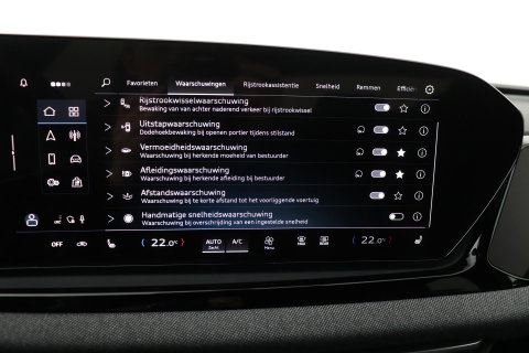 Audi A5 2.0 TFSI quattro S edition | Black-optiek | Bijrijdersscherm | Pilot Assist | Stoelverwarming | Matrix LED | ACC | 19 Inch
