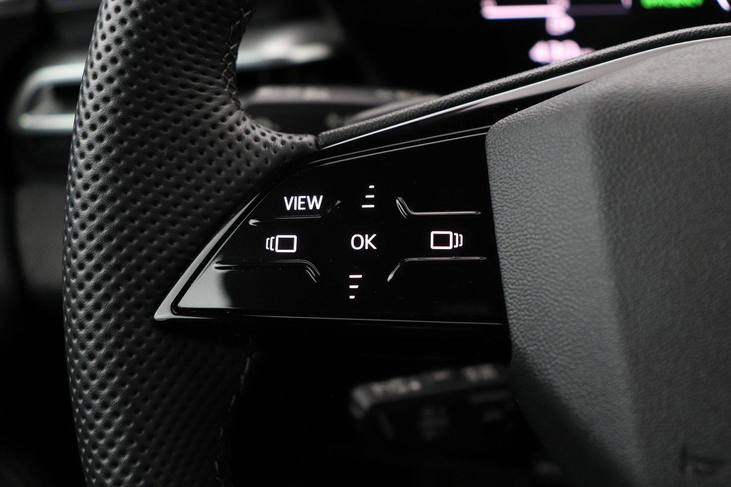 Audi A5 2.0 TFSI quattro S edition | Black-optiek | Bijrijdersscherm | Pilot Assist | Stoelverwarming | Matrix LED | ACC | 19 Inch