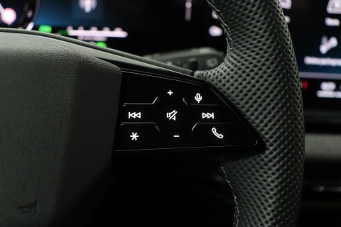 Audi A5 2.0 TFSI quattro S edition | Black-optiek | Bijrijdersscherm | Pilot Assist | Stoelverwarming | Matrix LED | ACC | 19 Inch