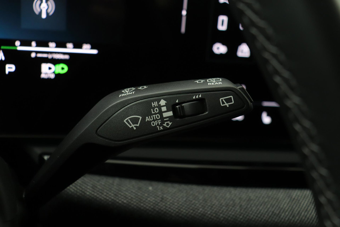 Audi A5 2.0 TFSI quattro S edition | Black-optiek | Bijrijdersscherm | Pilot Assist | Stoelverwarming | Matrix LED | ACC | 19 Inch