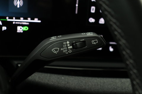 Audi A5 2.0 TFSI quattro S edition | Black-optiek | Bijrijdersscherm | Pilot Assist | Stoelverwarming | Matrix LED | ACC | 19 Inch