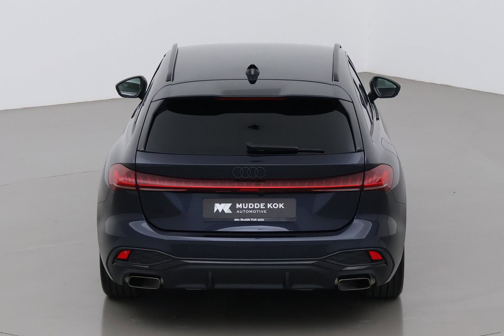 Audi A5 2.0 TFSI quattro S edition | Black-optiek | Bijrijdersscherm | Pilot Assist | Stoelverwarming | Matrix LED | ACC | 19 Inch
