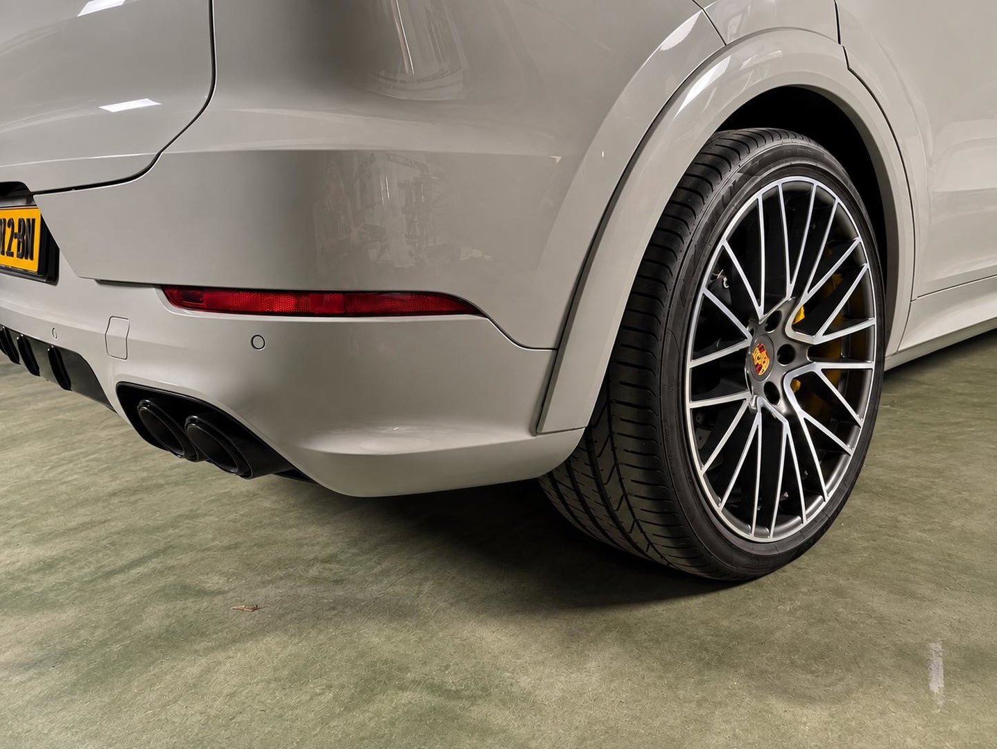 Porsche Cayenne Coupé 3.0 E-Hybrid Keramisch l bose l sport Design | sport Chrome l pano