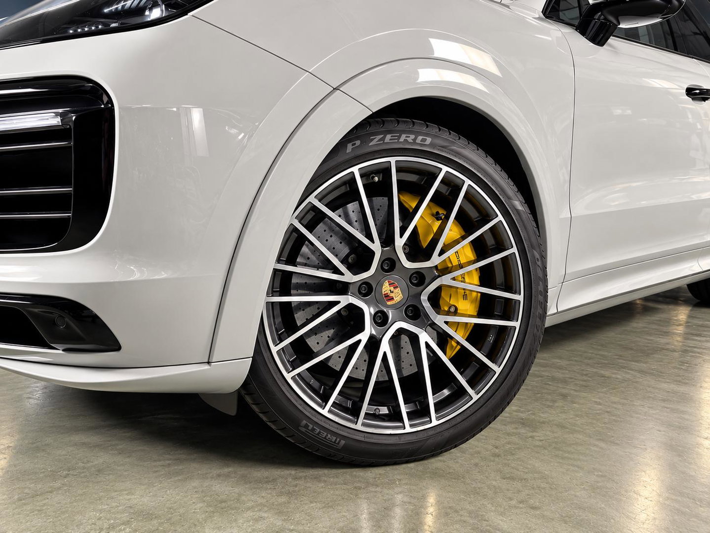 Porsche Cayenne Coupé 3.0 E-Hybrid Keramisch l bose l sport Design | sport Chrome l pano