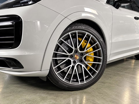 Porsche Cayenne Coupé 3.0 E-Hybrid Keramisch l bose l sport Design | sport Chrome l pano