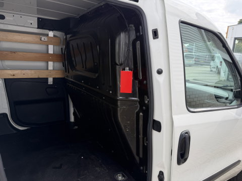 Opel Combo 1.6 CDTi 105pk L2H1 Sport / vaste prijs rijklaar € 8.950 ex btw / euro 6 / bpm vrij / lease vanaf € 151 / airco / cruise control / pdc achter / stoelverwarming / armsteun