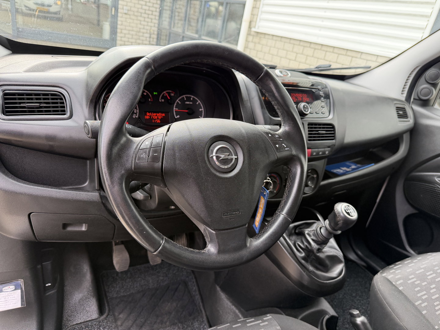 Opel Combo 1.6 CDTi 105pk L2H1 Sport / vaste prijs rijklaar € 8.950 ex btw / euro 6 / bpm vrij / lease vanaf € 151 / airco / cruise control / pdc achter / stoelverwarming / armsteun