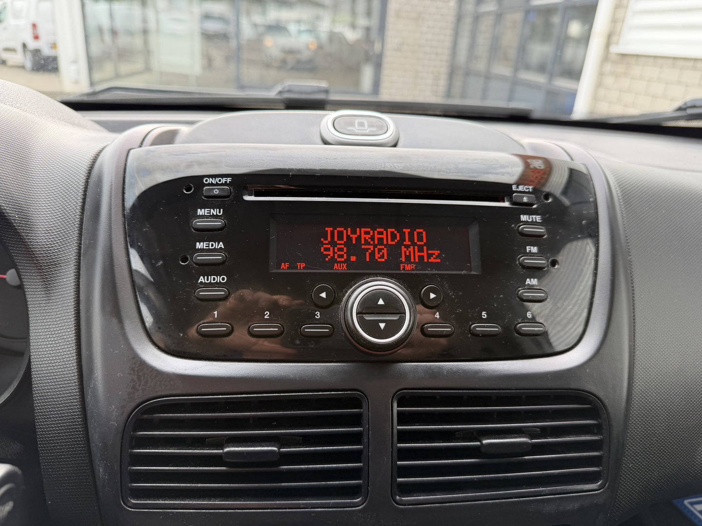 Opel Combo 1.6 CDTi 105pk L2H1 Sport / vaste prijs rijklaar € 8.950 ex btw / euro 6 / bpm vrij / lease vanaf € 151 / airco / cruise control / pdc achter / stoelverwarming / armsteun