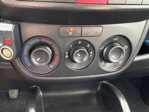 Opel Combo 1.6 CDTi 105pk L2H1 Sport / vaste prijs rijklaar € 8.950 ex btw / euro 6 / bpm vrij / lease vanaf € 151 / airco / cruise control / pdc achter / stoelverwarming / armsteun