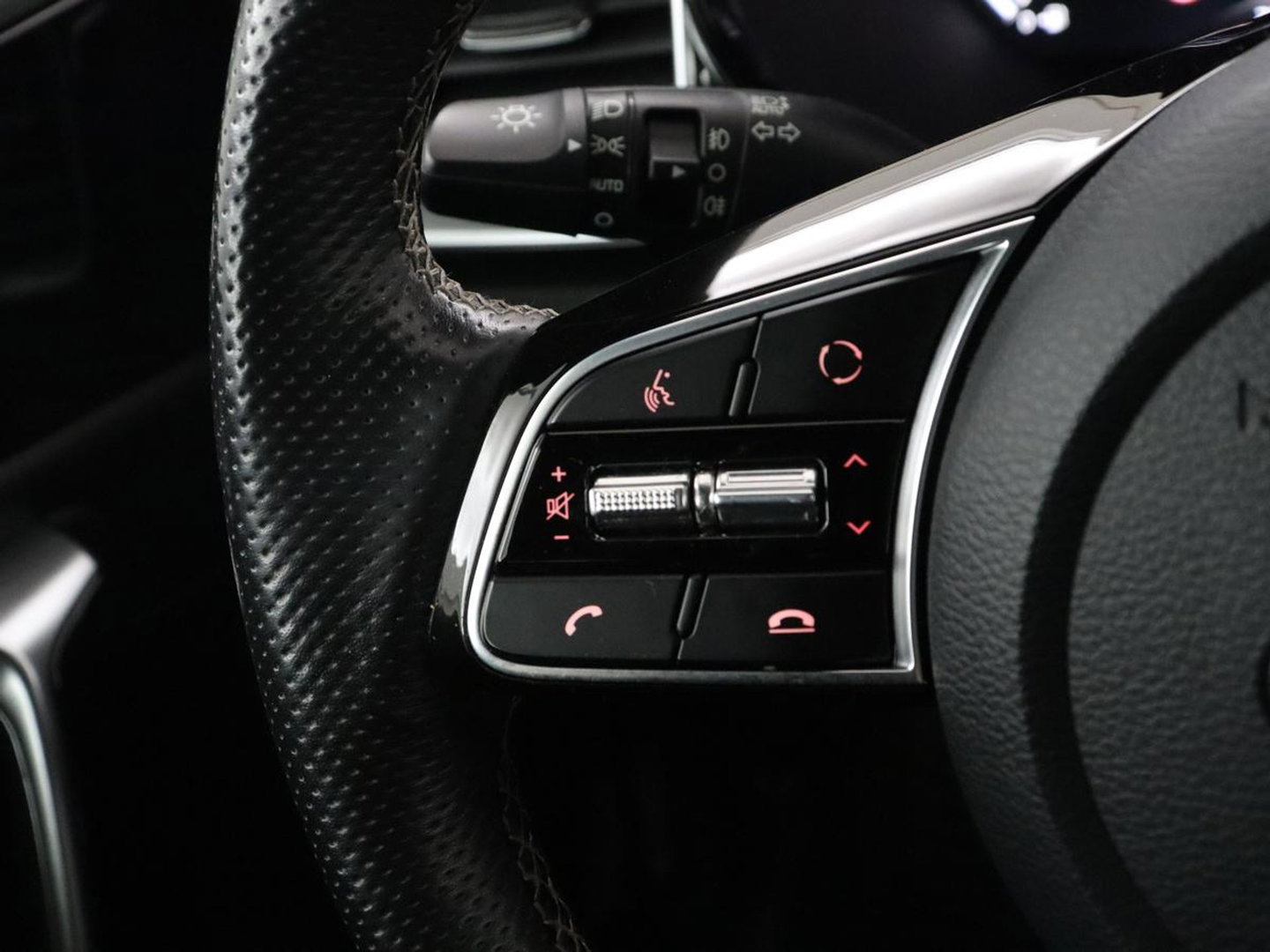 Kia ProCeed 1.0 T-GDI GT-Line | Leder/Alcantara | Stuur/stoel verwarming | Carplay | Virtual Dashboard | Full LED | Camera | Park assist | Climate control |