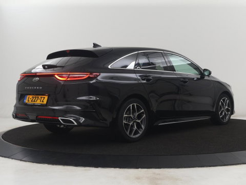 Kia ProCeed 1.0 T-GDI GT-Line | Leder/Alcantara | Stuur/stoel verwarming | Carplay | Virtual Dashboard | Full LED | Camera | Park assist | Climate control |