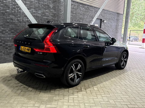 Volvo XC60 2.0 B4 R-Design | Harman/Kardon | Panoramadak | Trekhaak | Camera | Stoelverwarming | Verwarmde voorruit