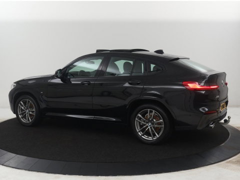 BMW X4 xDrive20i High Executive Edition M-sport | Panoramadak | Leder | Trekhaak | Camera | Sfeerverlichting | Stoelverwarming | Full LED | Climate control | Park assist | Cruise control |
