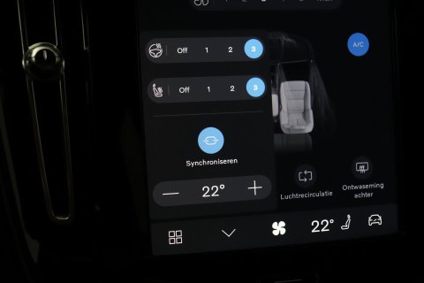 Volvo XC40 2.0 B3 Plus Black Edition | Harman/Kardon | BLIS | 360° Camera | Pilot Assist | Stoel+Stuurverwarming | Memory | ACC | 20 Inch