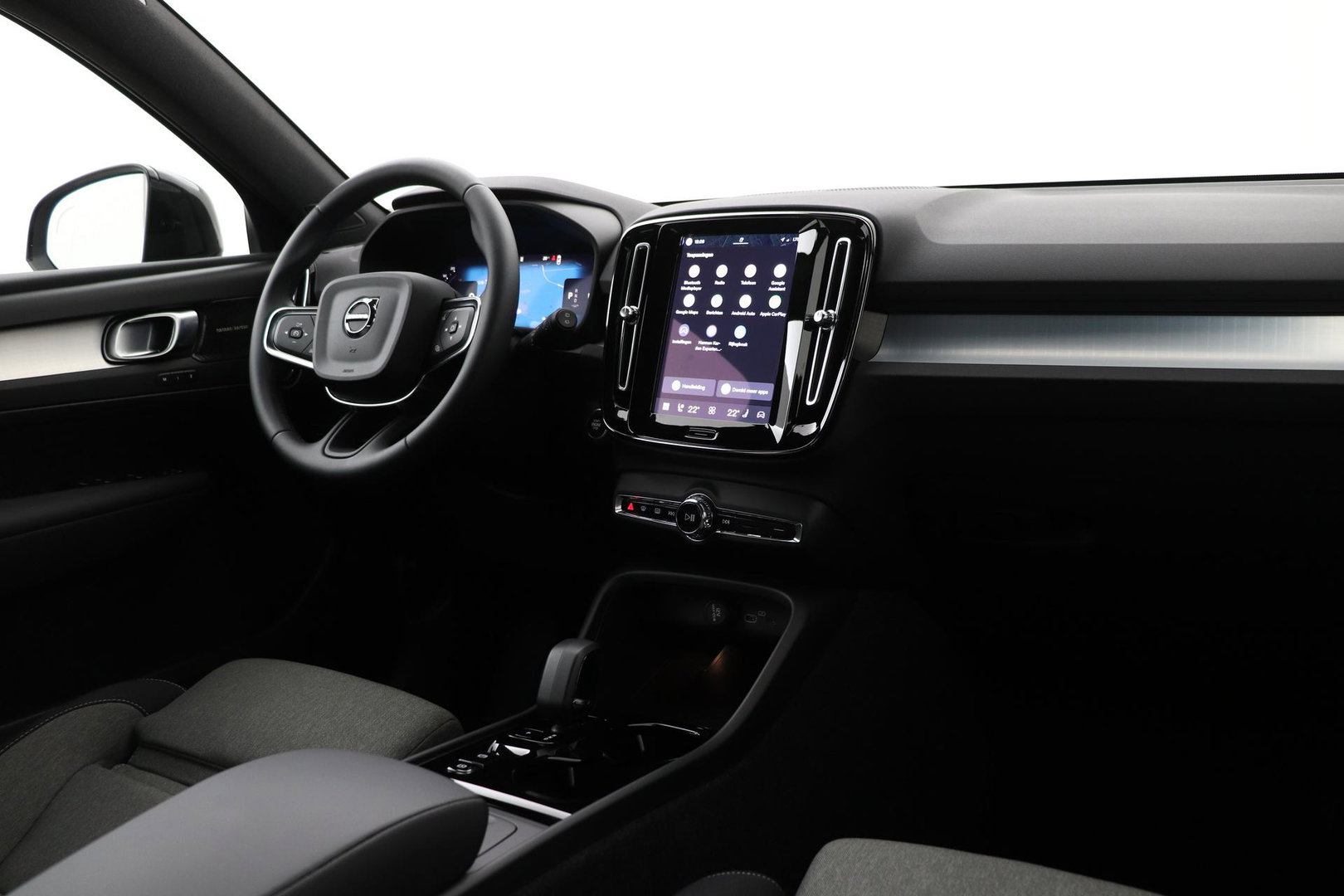 Volvo XC40 2.0 B3 Plus Black Edition | Harman/Kardon | BLIS | 360° Camera | Pilot Assist | Stoel+Stuurverwarming | Memory | ACC | 20 Inch