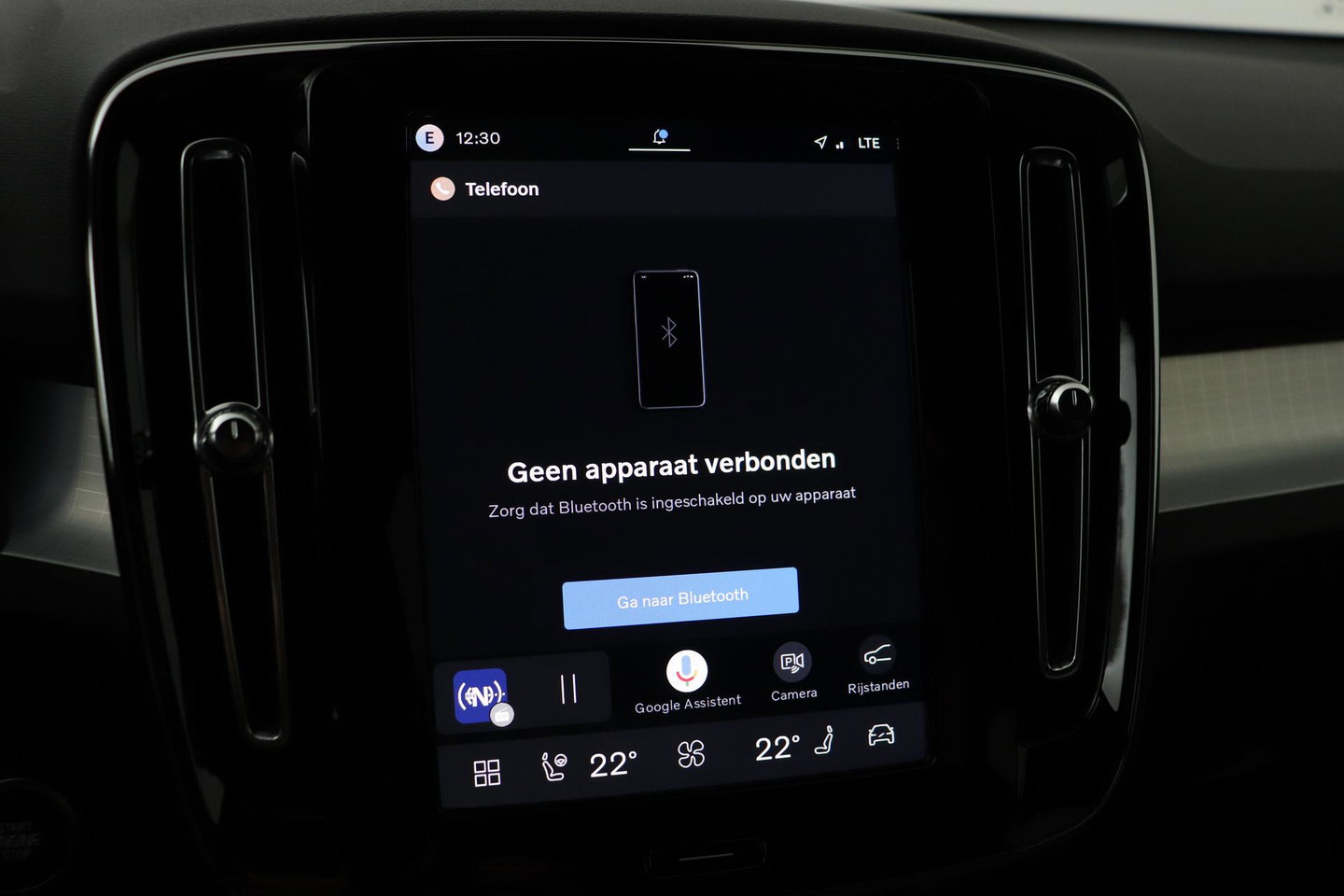 Volvo XC40 2.0 B3 Plus Black Edition | Harman/Kardon | BLIS | 360° Camera | Pilot Assist | Stoel+Stuurverwarming | Memory | ACC | 20 Inch