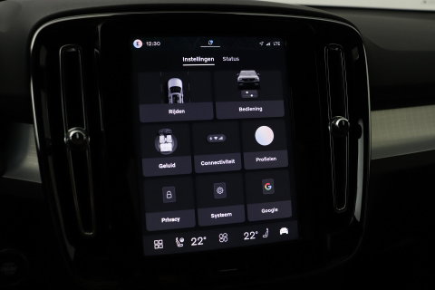Volvo XC40 2.0 B3 Plus Black Edition | Harman/Kardon | BLIS | 360° Camera | Pilot Assist | Stoel+Stuurverwarming | Memory | ACC | 20 Inch