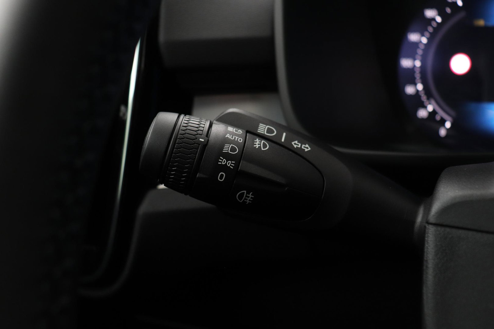 Volvo XC40 2.0 B3 Plus Black Edition | Harman/Kardon | BLIS | 360° Camera | Pilot Assist | Stoel+Stuurverwarming | Memory | ACC | 20 Inch
