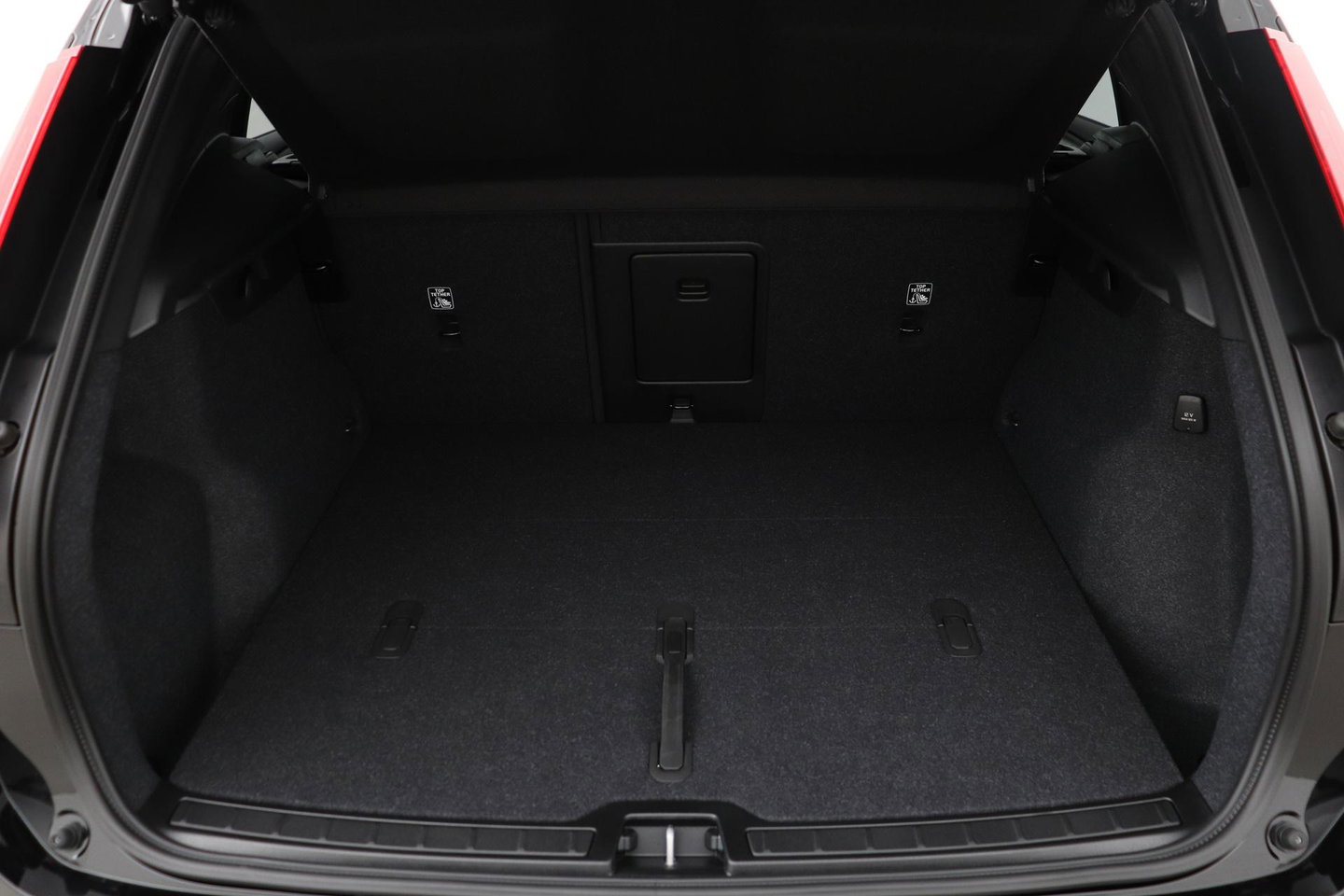 Volvo XC40 2.0 B3 Plus Black Edition | Harman/Kardon | BLIS | 360° Camera | Pilot Assist | Stoel+Stuurverwarming | Memory | ACC | 20 Inch