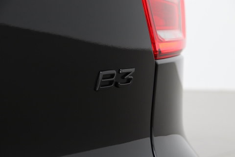 Volvo XC40 2.0 B3 Plus Black Edition | Harman/Kardon | BLIS | 360° Camera | Pilot Assist | Stoel+Stuurverwarming | Memory | ACC | 20 Inch