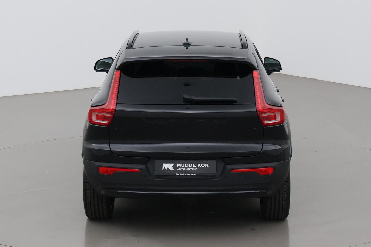 Volvo XC40 2.0 B3 Plus Black Edition | Harman/Kardon | BLIS | 360° Camera | Pilot Assist | Stoel+Stuurverwarming | Memory | ACC | 20 Inch