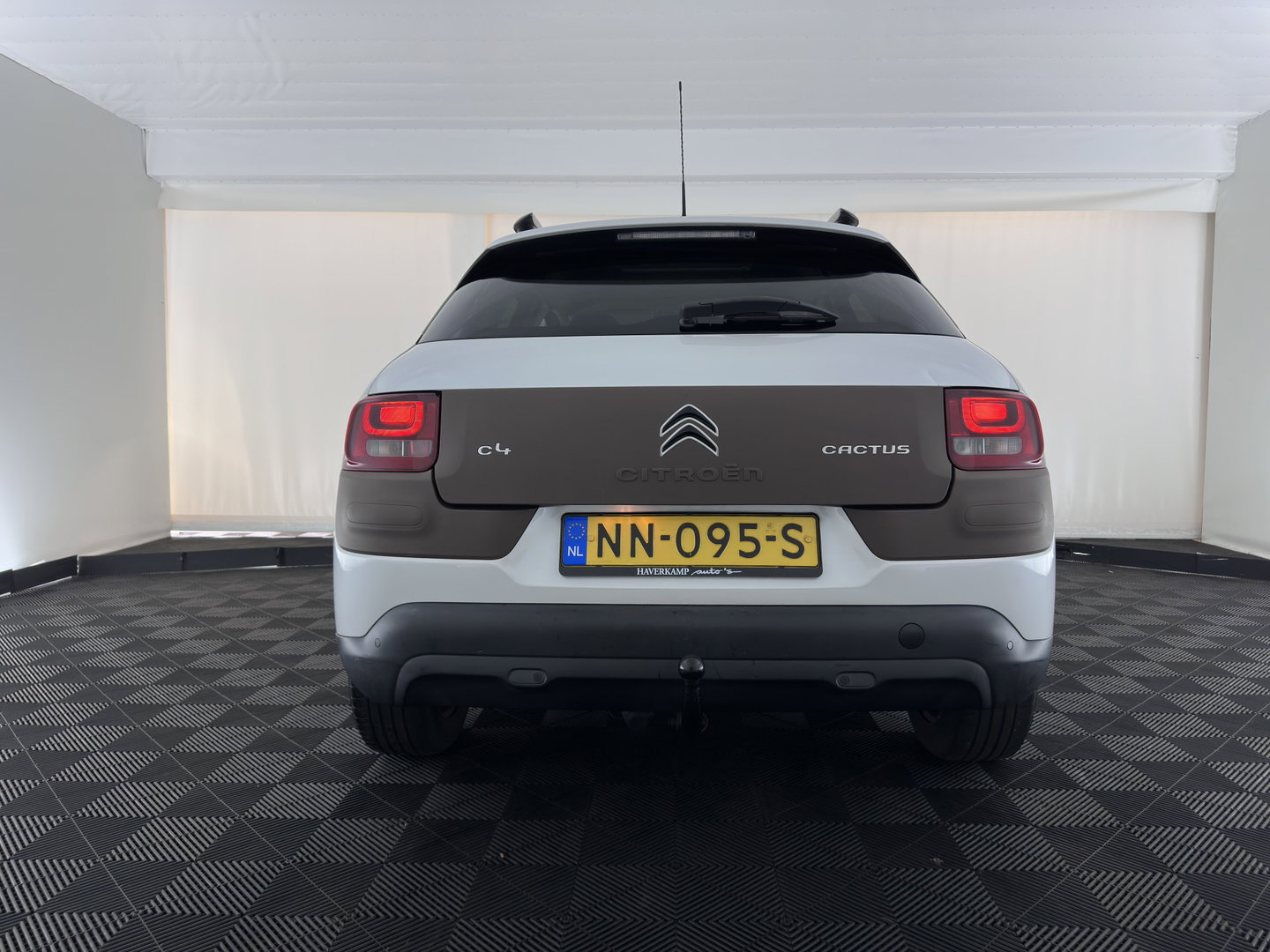 Citroën C4 Cactus 1.2 PureTech Business *NAVI-FULLMAP | ECC | PRIVACY-GLASS | PDC | CRUISE | COMFORT-SEATS | TOWBAR*