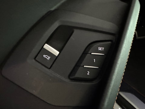 Lamborghini Urus 4.0 V8 Pano|Ceramic|B&O 3D|360 Camera|Massage