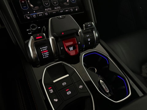 Lamborghini Urus 4.0 V8 Pano|Ceramic|B&O 3D|360 Camera|Massage