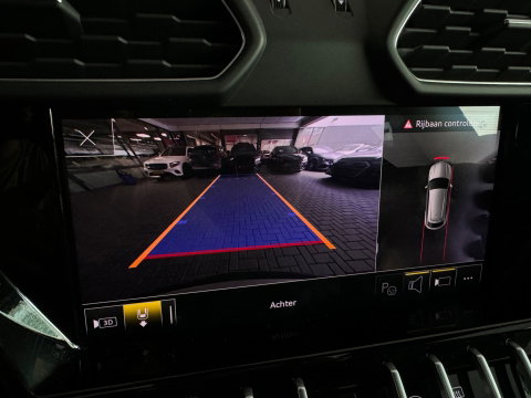 Lamborghini Urus 4.0 V8 Pano|Ceramic|B&O 3D|360 Camera|Massage