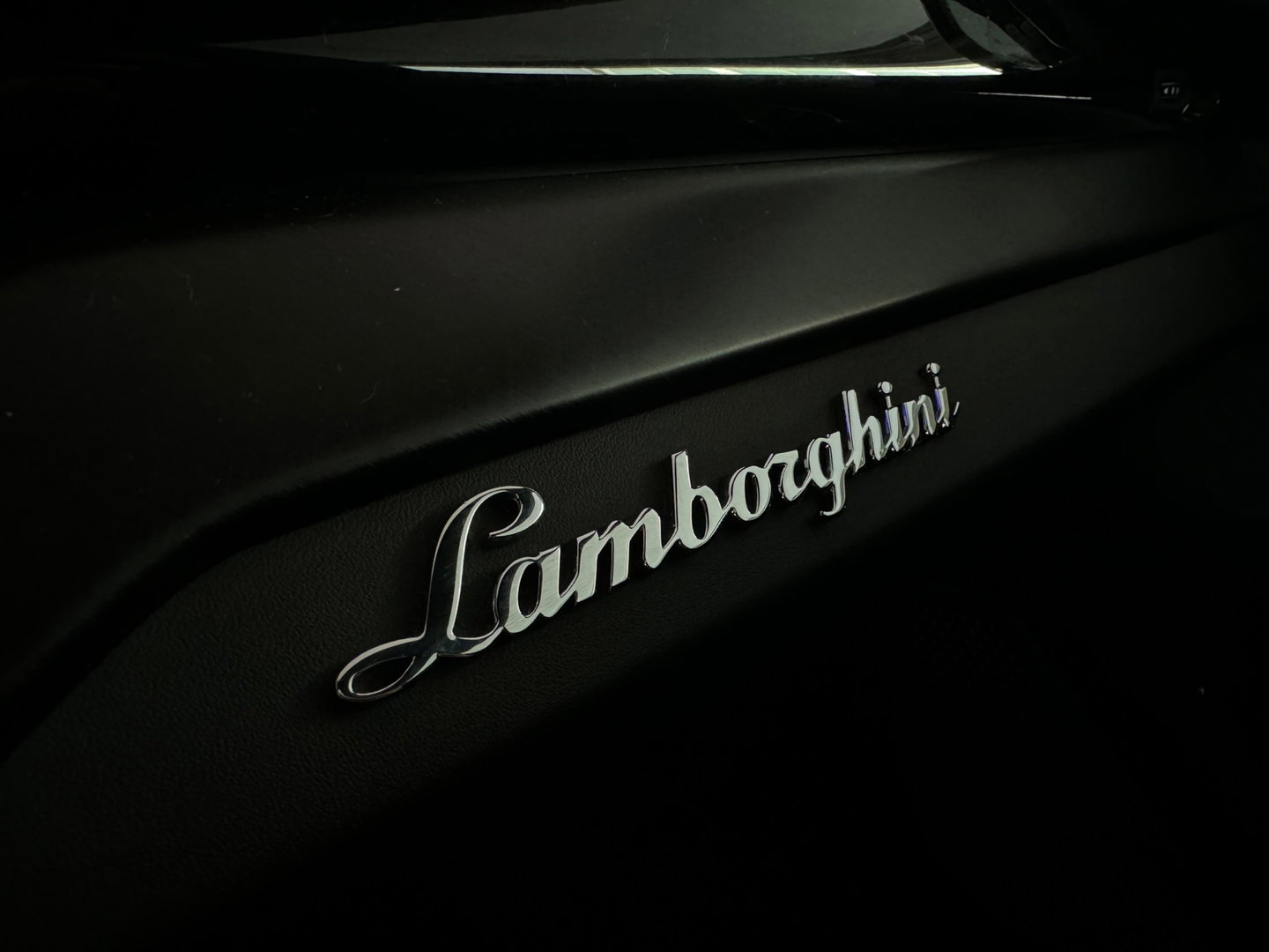 Lamborghini Urus 4.0 V8 Pano|Ceramic|B&O 3D|360 Camera|Massage