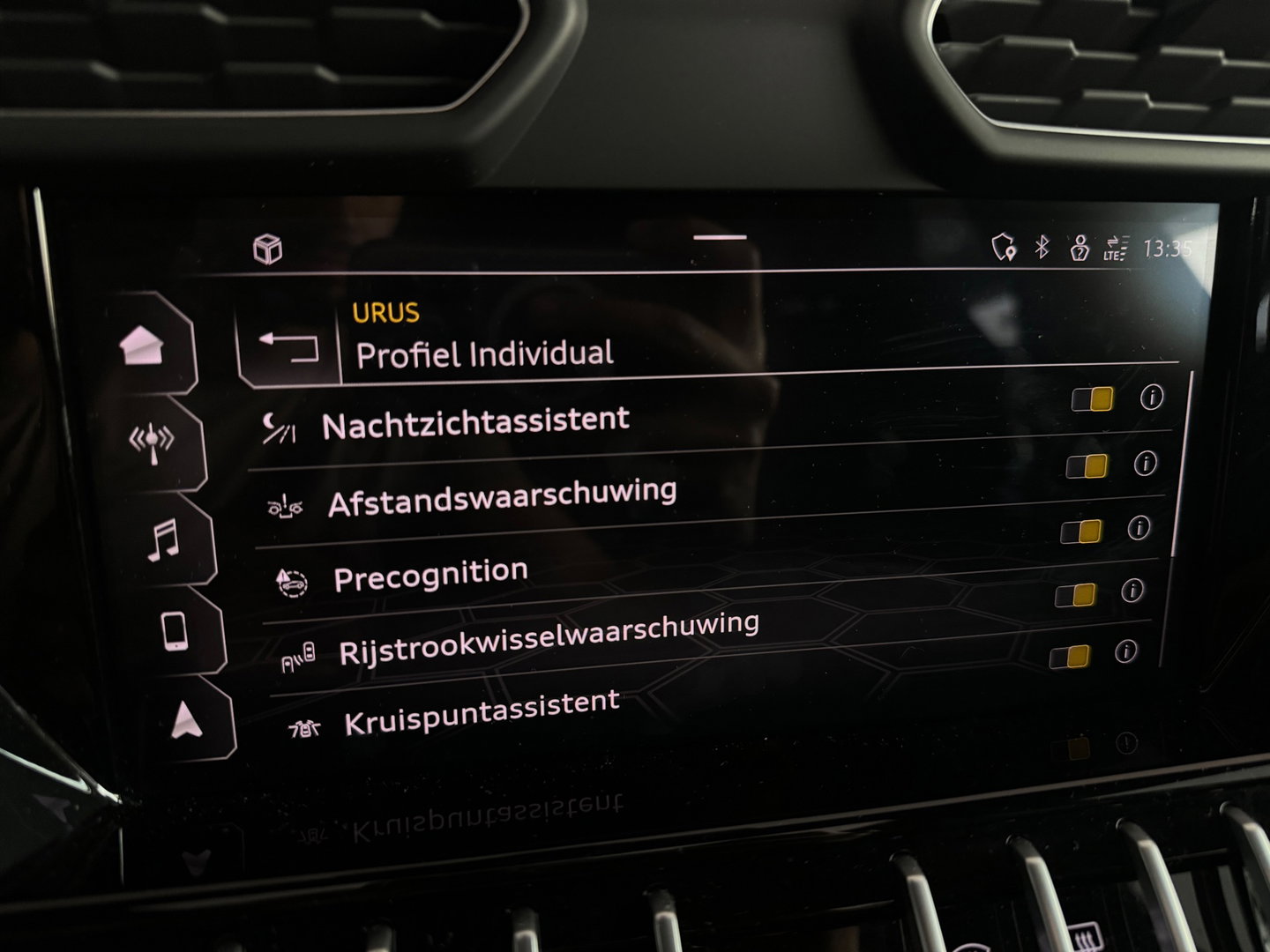 Lamborghini Urus 4.0 V8 Pano|Ceramic|B&O 3D|360 Camera|Massage