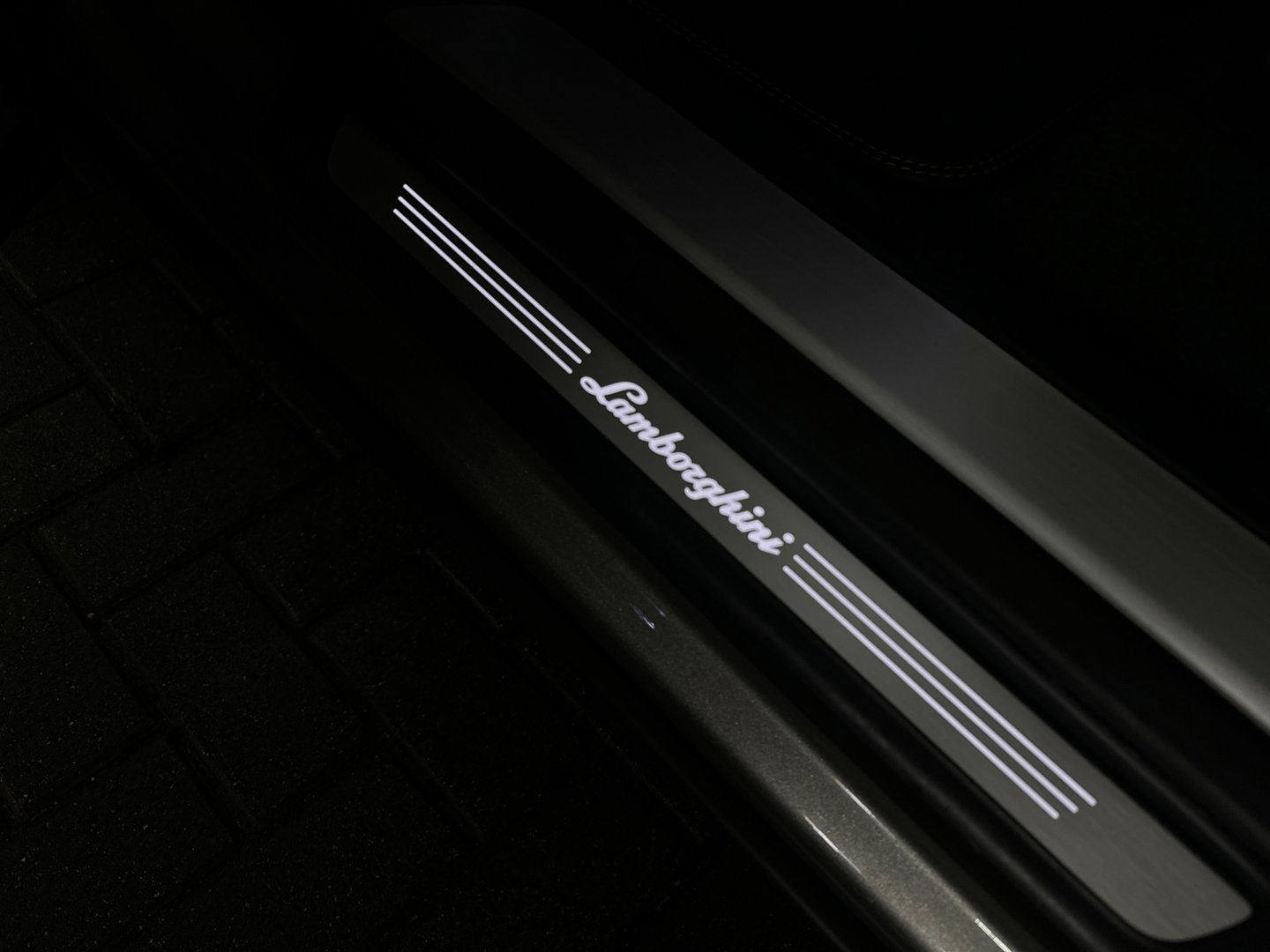 Lamborghini Urus 4.0 V8 Pano|Ceramic|B&O 3D|360 Camera|Massage