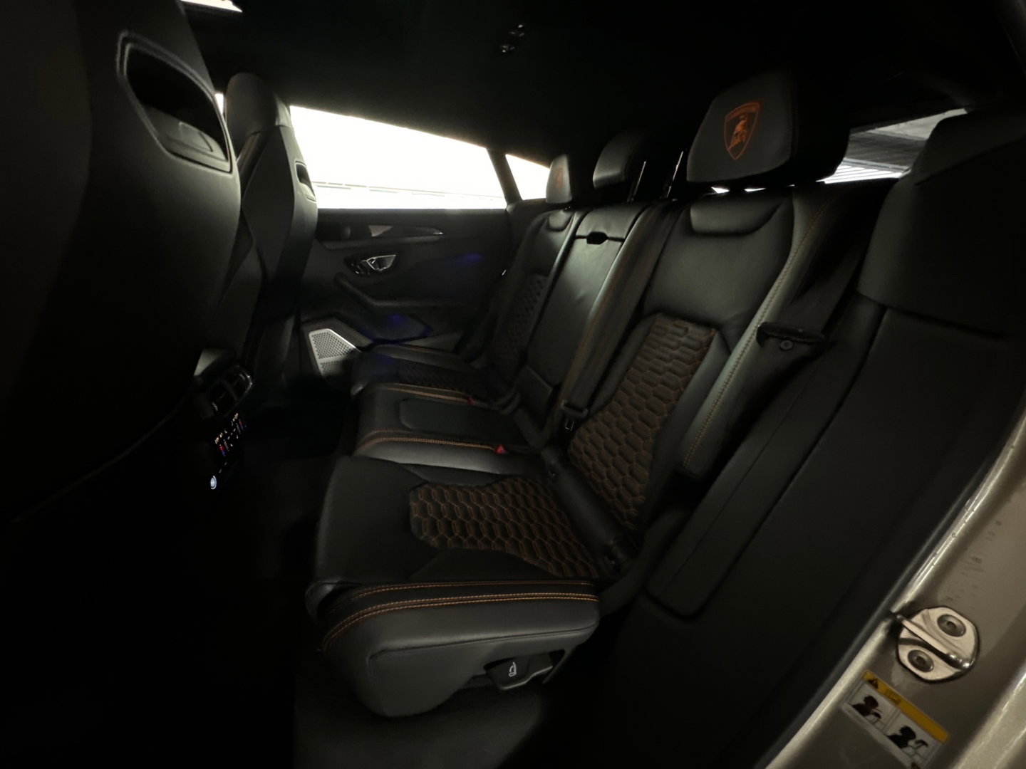 Lamborghini Urus 4.0 V8 Pano|Ceramic|B&O 3D|360 Camera|Massage