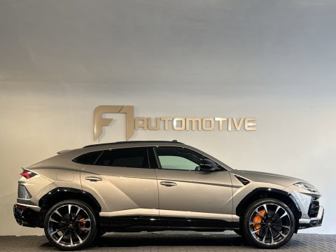 Lamborghini Urus 4.0 V8 Pano|Ceramic|B&O 3D|360 Camera|Massage